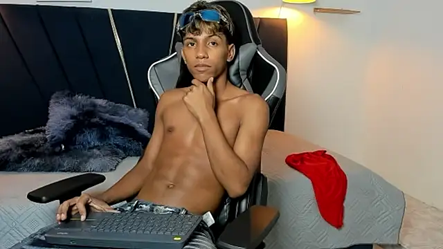 Snapshot of ryder_cum23 chatting on 10/21/25, 07:09 ryder cum23 online show from 10/21/25, 07:09