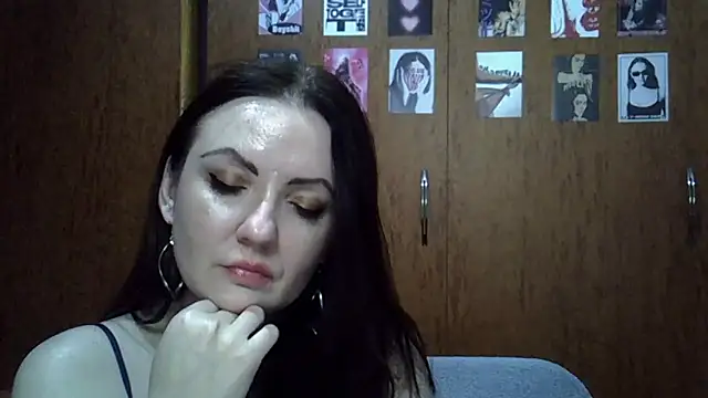 Snapshot of Kalorinn chatting on 03/25/26, 07:42 Kalorinn online show from 03/25/26, 07:42
