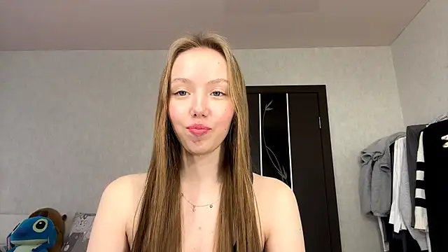 AntoniaMoravick online show from 11/05/25, 10:15