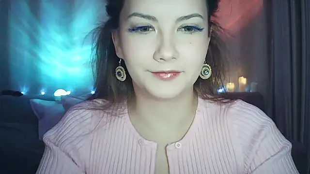 Snapshot of MoodieMira chatting on 02/23/26, 05:10 MoodieMira online show from 02/23/26, 05:10