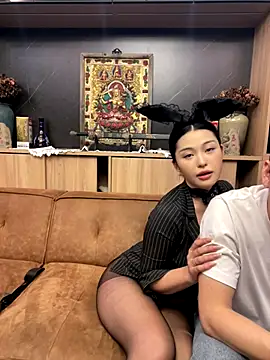 zhenzhen666 online show from 11/06/25, 03:57