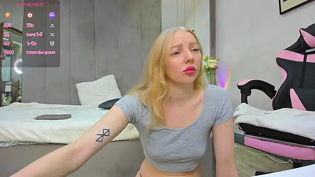 SundyRose online show from 11/15/25, 09:32