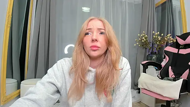 Snapshot of SundyRose chatting on 01/17/26, 09:29 SundyRose online show from 01/17/26, 09:29