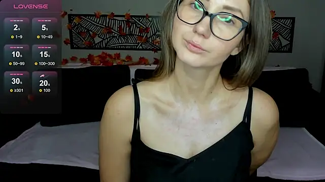 NikkiKiss   online show from 11/02/25, 02:25