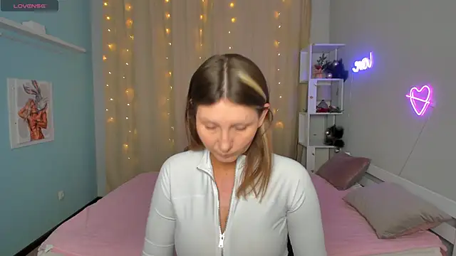 NikkiKiss   online show from 12/22/25, 02:19