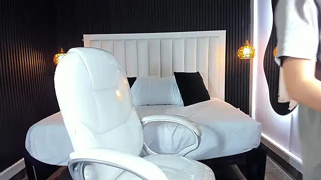 HasleyCarter online show from 11/19/25, 04:45