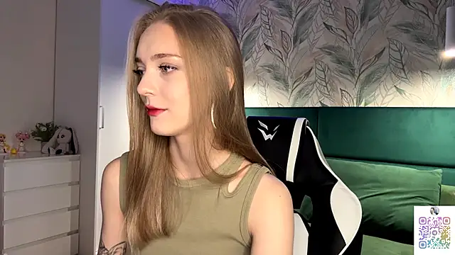 EvaPeace online show from 10/27/25, 04:22