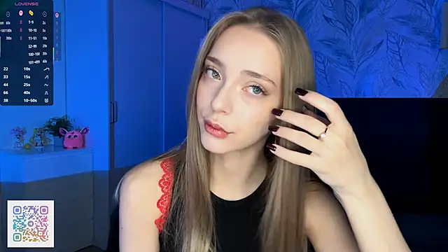 EvaPeace online show from 11/24/25, 05:23