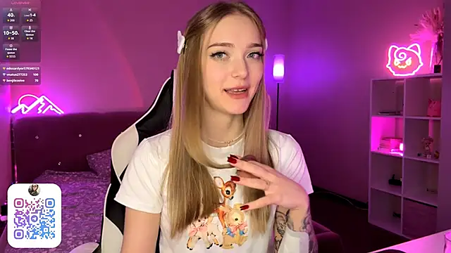 Snapshot of EvaPeace chatting on 03/08/26, 02:04 EvaPeace online show from 03/08/26, 02:04