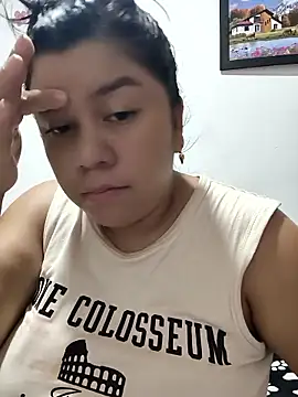 Snapshot of solnechka1 chatting on 10/24/25, 02:19 solnechka1 online show from 10/24/25, 02:19