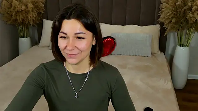 EdenSolis online show from 11/22/25, 09:08