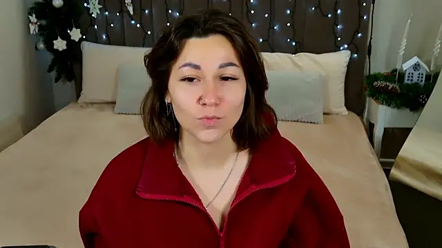 EdenSolis online show from 12/17/25, 09:04