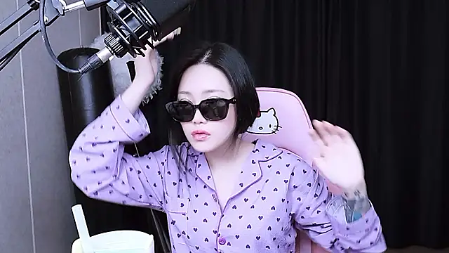 MISA 02 online show from 11/19/25, 02:39