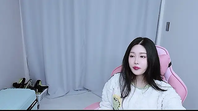 MISA 02 online show from 12/18/25, 12:44