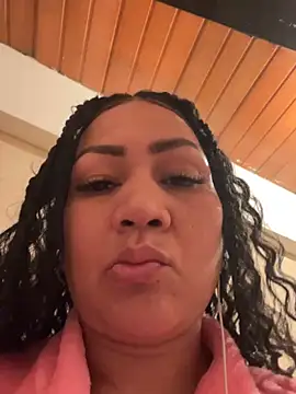 Snapshot of Ayleenpamelasexysquirt chatting on 10/15/25, 07:25 Ayleenpamelasexysquirt online show from 10/15/25, 07:25