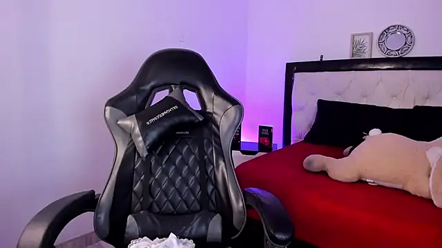 Barbieteeen online show from 11/29/25, 04:37