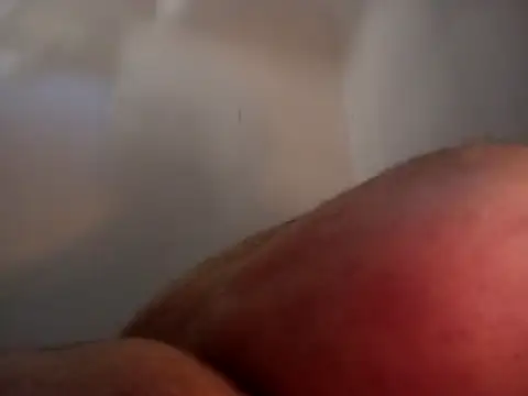 Snapshot of jjLARAY chatting on 11/13/25, 04:39 jjLARAY online show from 11/13/25, 04:39