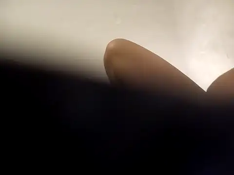 Snapshot of jjLARAY chatting on 11/24/25, 03:39 jjLARAY online show from 11/24/25, 03:39