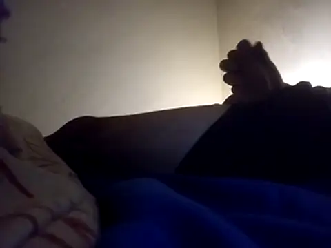 Snapshot of jjLARAY chatting on 11/30/25, 06:39 jjLARAY online show from 11/30/25, 06:39