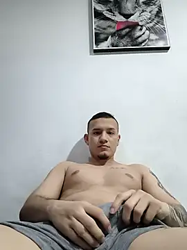 Snapshot of andriu656 chatting on 10/10/25, 09:58 andriu656 online show from 10/10/25, 09:58