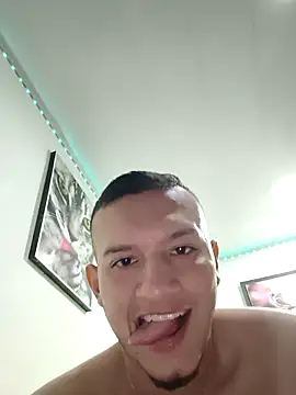 Snapshot of andriu656 chatting on 11/12/25, 08:26 andriu656 online show from 11/12/25, 08:26