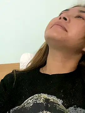 Yan 50299 online show from 10/13/25, 07:19