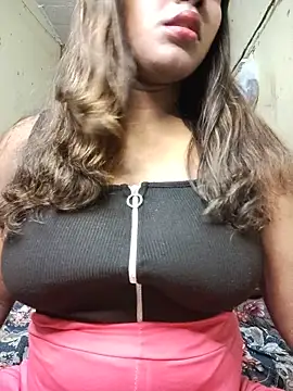 Snapshot of Lovely_Payal chatting on 06/14/26, 02:19 Lovely Payal online show from 06/14/26, 02:19