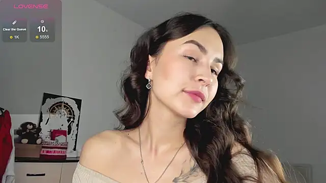 LionKierra online show from 11/27/25, 04:03