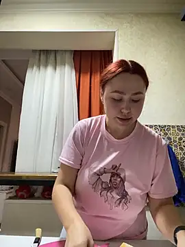 LolaMint  online show from 12/20/25, 01:29