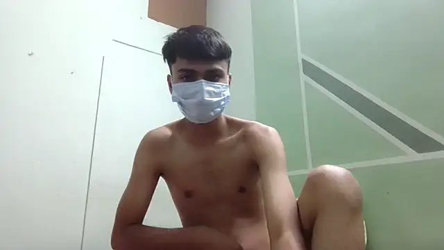 Snapshot of lil-twink19 chatting on 10/28/25, 05:26 lil-twink19 online show from 10/28/25, 05:26