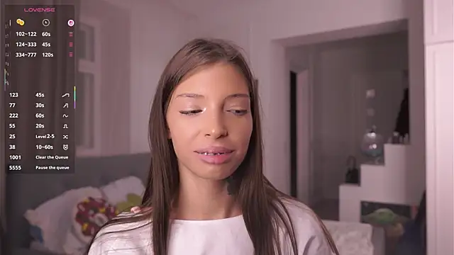 LoisKeedah online show from 12/13/25, 07:53