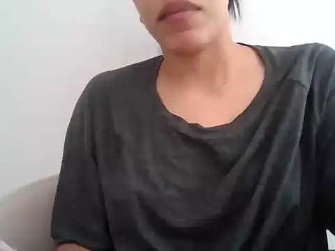 Snapshot of rositaaaa12 chatting on 04/02/26, 04:48 rositaaaa12 online show from 04/02/26, 04:48