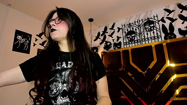 Evangelinejoness  online show from 11/10/25, 11:31