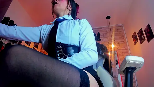Evangelinejoness  online show from 05/11/26, 04:04