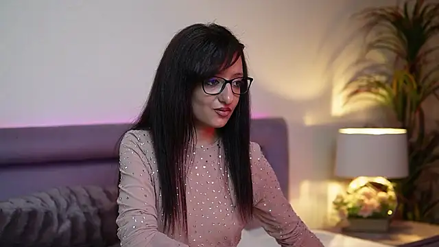 JoelleApril online show from 10/17/25, 08:55