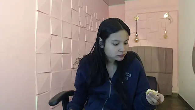  kita online show from 10/26/25, 01:50