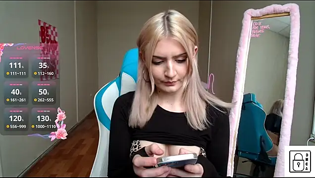 Snapshot of LizzyCumm chatting on 02/16/26, 11:17 LizzyCumm online show from 02/16/26, 11:17