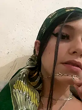 Snapshot of nfttluiza chatting on 11/10/25, 11:15 nfttluiza online show from 11/10/25, 11:15