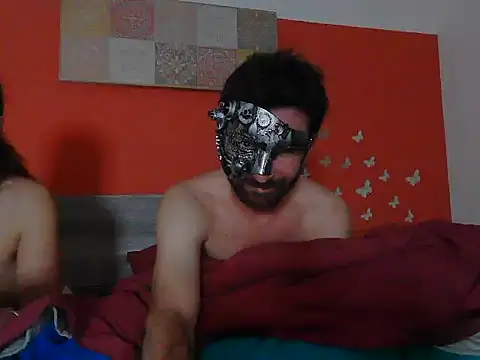 Snapshot of Goodvibratesduo chatting on 02/13/26, 08:49 Goodvibratesduo online show from 02/13/26, 08:49