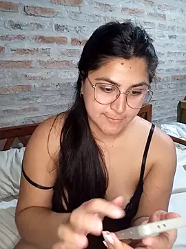 morenalatinaa online show from 05/09/26, 05:01