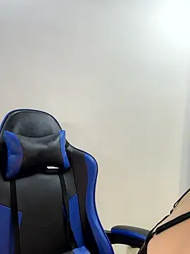 Snapshot of Adeline_1 chatting on 01/12/26, 02:28 Adeline 1 online show from 01/12/26, 02:28