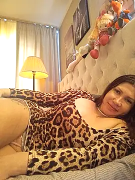 Ambika beauty online show from 03/15/26, 01:50