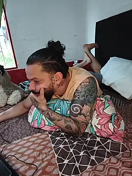 Snapshot of AlukardBig chatting on 03/06/26, 06:37 AlukardBig online show from 03/06/26, 06:37