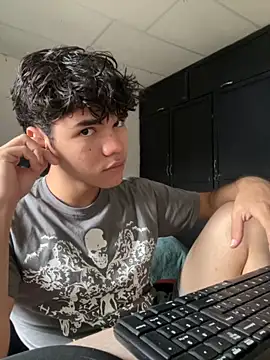 Im Camii online show from 11/29/25, 07:39