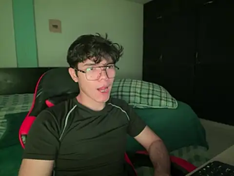 Im Camii online show from 06/23/26, 05:44