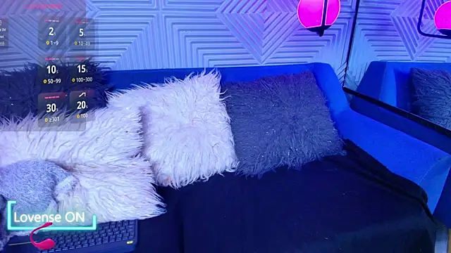 CinnamonHeat online show from 10/14/25, 11:11