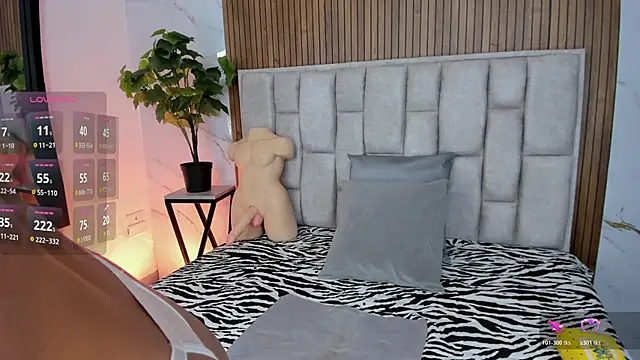 Sassha ferrer online show from 11/22/25, 07:24