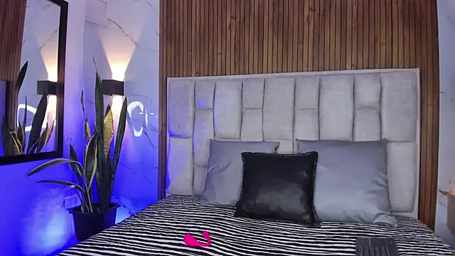 Sassha ferrer online show from 03/03/26, 06:14