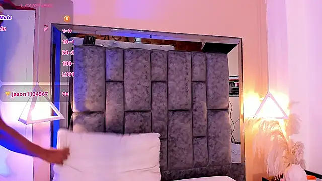 SofiRuiz  online show from 12/21/25, 03:24