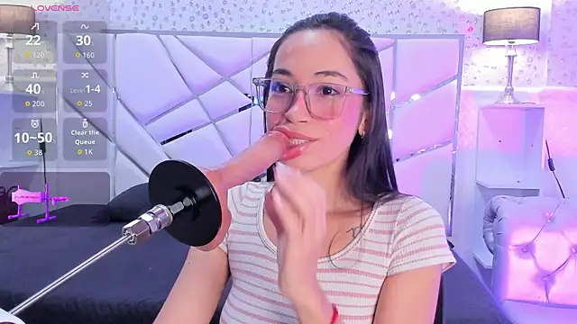 Snapshot of GabbiePrice chatting on 03/24/26, 11:37 GabbiePrice online show from 03/24/26, 11:37
